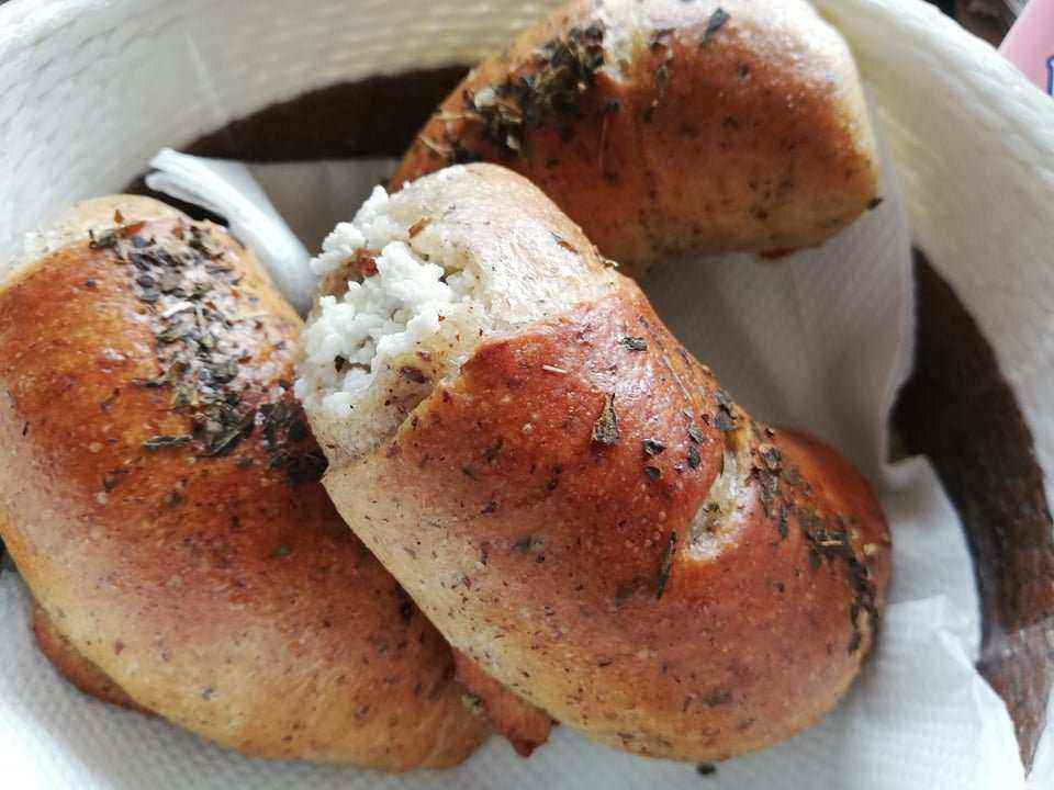 Kiflice od heljde sa bosiljkom